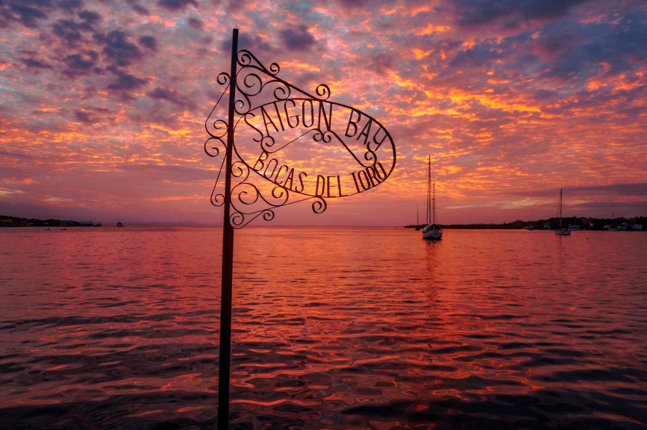 Saigon Bay Bed & Breakfast โบกัสทาวน์ ภายนอก รูปภาพ