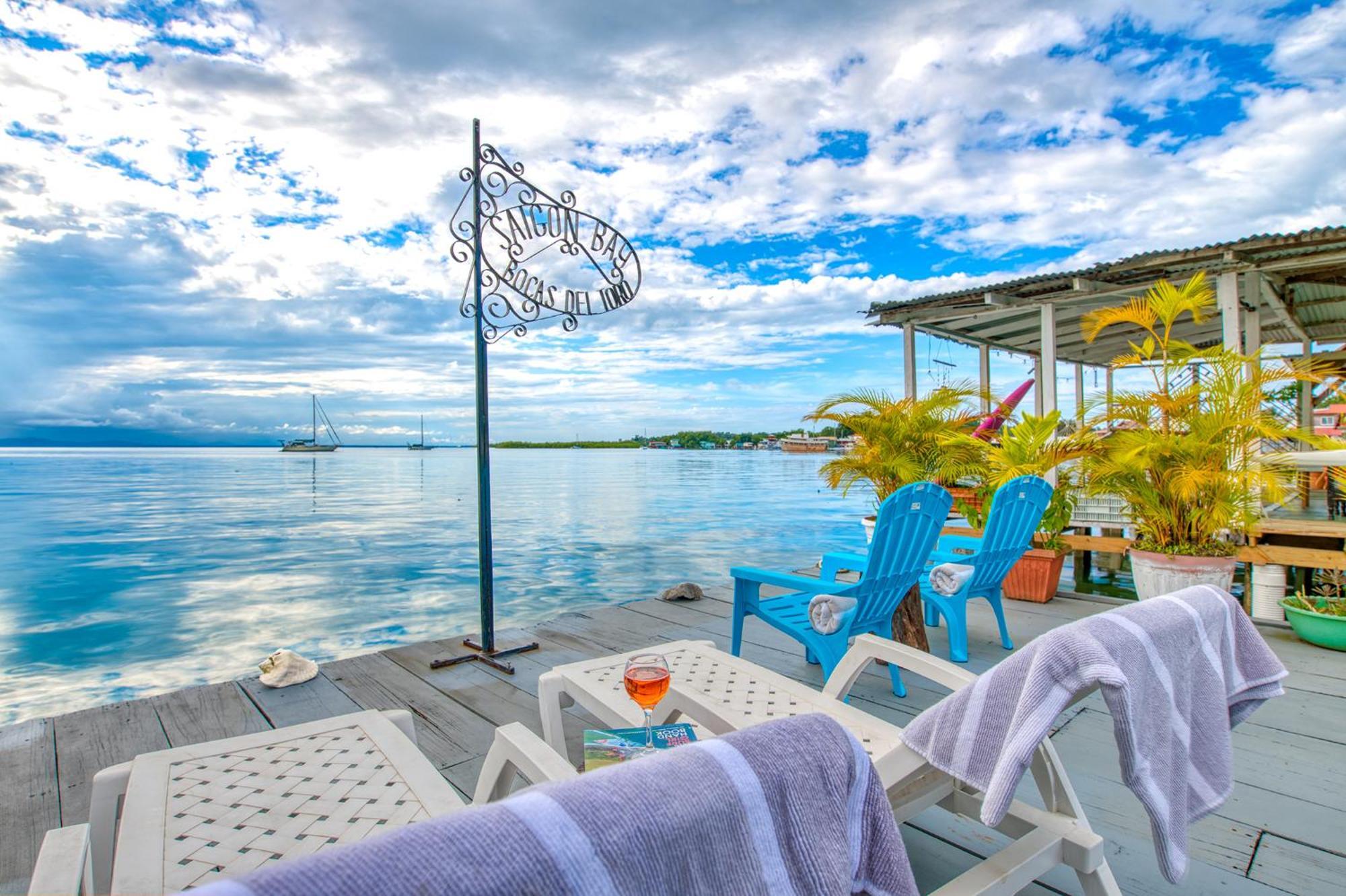 Saigon Bay Bed & Breakfast โบกัสทาวน์ ภายนอก รูปภาพ