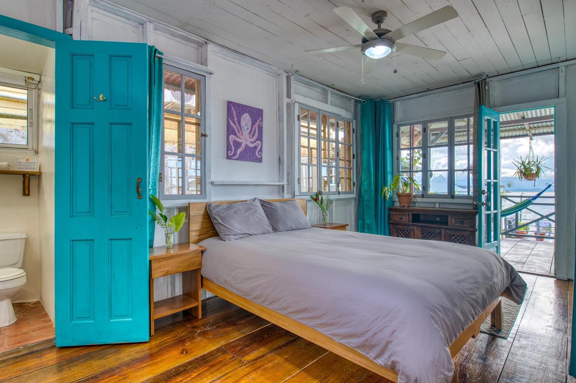 Saigon Bay Bed & Breakfast โบกัสทาวน์ ภายนอก รูปภาพ